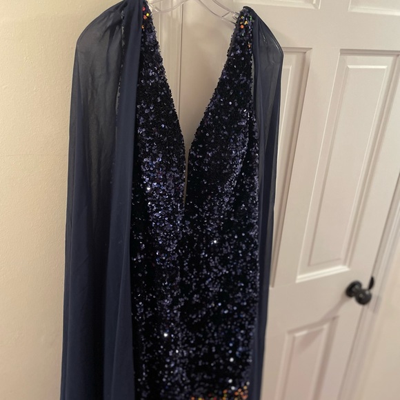 Glamour dress - Picture 7 of 7